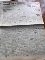 Yeni İstanbul Gazetesi - 2 Eylül 1953 - İran'da Kısımlar Tevkif Ediliyor - Yeni Bir İdare Teşkilatına Muhtacız Yazan Habib Edib Törehan Köşe Yazısı - Kabine Yeni Dış Ticaret Kararnamesini Görüştü - Fransız Başbakanı Joseph Laniel 1 Ekim'de Geliyor - John Foster Dulles'ın Beyanatı - Güzellik Müsabakası Bu Akşam Başlıyor - İsveç Güzelinin Enteresan Pozu - Milyonluk Yatın Sahibi Onasis'le Konuştuk - Seçim Tarihi Henüz Kati Olarak Tesbit Edilmedi - 10 Kasım'da Atatürk'ün Naşı Anıtkabir'e Naklediliyor - Millet Partisi Hakkında Ayrı İki Dava Mı Açılacak - Futbolcu Bülent Eken İtalya'dan Döndü - Halide Edip Adıvar'ın Romanı Döner Ayna Yazı Dizisi - Türkiye'nin En Büyük Asabiye Kliniği Cumartesi Günü Açılıyor - Şehir Tiyatroları Rejisörü Değişmiyor - Amerika İran'a Acil Yardım Kararında - Irak Kralı Faysal Hükümetin İstifasını Kabul Etti - Denizdeki Cinayet Telif Hakkı Keystone Yazı Dizisi - Ankara İstanbul İzmir Radyosu Programı - Anadolu Abidelerinde Yazan Aziz Ogan Yazı Dizisi