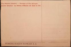 PC.486 İSTANBUL TOPKAPI SARAYI BAHÇESİ GOTLAR SÜTUNU ALTINDA HANIMLAR OSMANLI DÖNEMİ POSTA KARTI TÜRKİYE TURİZM BANKASI A.Ş. GRAVÜR BASKI