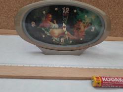 Masa Saati kurmalı çalışır vaziyette