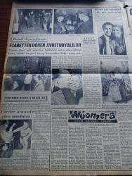 Yeni İstanbul Gazetesi - 19 Ekim 1953 - Londra Konferansının Kör Düğümleri Yazan Mustafa Nermi Köşe Yazısı - Üç Batılı Devlet Dün Sovyet Rusya'ya Nota Verdi - Fenerbahçe Swindon Town'le Karşılaşıyor - Eski Kral Faruk'un Koleksiyonu Satılıyor - Yeni Cephe Gazetesi Sahibi Osman Hamit Cezaevine Sevkedildi - Bugün Askeri Mahkemede Komünistlerin Duruşmasına Devam Ediliyor - Teknik Üniversite'de Vizeler Kaldırılıyor - Kara Günler Milli Mücadele Hatıraları Yazan İbrahim Şevki Feyzioğlu Yazı Dizisi - Anıtkabir'e Ağaç Hibe Eden Devletler - Türk Halk Masalları Şah İsmail Yazan Rezzan Güney Yazı Dizisi - Ankara İstanbul İzmir Teknik Üniversite Radyosu Programı - Acaba Körlerin Dünyayı Görmesi Mümkün Olacak Mı - Klasik Aşk Sahneleri Yine Moda Oldu - Galatasaray Kasımpaşa'yı 1 0 Yendi - Liselerarası Atletizm Kupasını Haydarpaşa Kazandı
