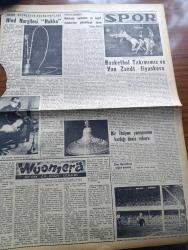 Yeni İstanbul Gazetesi - 20 Ekim 1953 - Diyanet İşleri Başkanlığı Yazan Habib Edib Törehan Köşe Yazısı - Kore'de İhzari Barış Konferansı Başlıyor - Churchill Malenkov Mülakatı - Swindon Town takımı İle Karşılaşan Fenerbahçe Dün Gece 5 1 Yenildi - Kızılların Duruşmasına Dün De Devam Edildi - Üç Radyo İstasyonu Yeniden Kuruluyor - CHP Genel Sekreteri Kasım Gülek İktidara Geçeceğiz Dedi - Komünist Partisi Mensuplarının Mahkemesi Ankara Garnizon Mahkemesinde Devam Etmiştir - Kara Günler Milli Mücadele Hatıraları Yazan İbrahim Şevki Feyzioğlu Yazı Dizisi - İçki Düşmanları İstanbul'a Geldi- Dün Verilen Karar Neticesinde İşçiler Gece Saat Birden Sonra Çalıştırılamıyacak - Ürdün İsrail Sınırında Vaziyet Çok Gergin - Siyonist Teşkilatının Kaldırılması İstendi - Tarihimizde Lale Ve Lale Devri Yazan M. Şakir Ülkütaşır- Dünya Resimli Röportajlar - Basketbol Takımımız Ve Van Zandt Fiyaskosu - Hind Nargilesi Hukka - Meşhur Bisiklet Yarışçısı Gino Bartali'nin Sağlık Durumu - Garrard Pikap