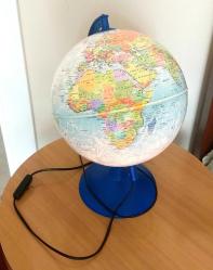 Işıklı Dünya Küresi