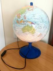 Işıklı Dünya Küresi