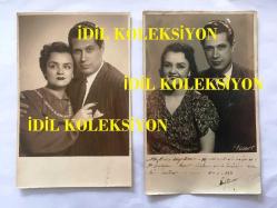 1940'LI YILLARDAN MUTLU BİR ÇİFTİN 2 ADET FOTOĞRAFI - 11 MART 1944 - İKİNCİ 2. DÜNYA SAVAŞI YILLARI TÜRKİYE'SİNDEN GÜZEL BİR AİLE ÖRNEĞİ - FOTO SÜMER, BEYOĞLU - NİKAH FOTOĞRAFI (İMZALI) ve SONRASINDAKİ MUTLU ANLARINDAN GÜZEL BİR KARE - 14 x 9 cm EBADINDA FOTOĞRAFLAR - SİYAH & BEYAZ - BİRBİRİNİ ÇOK SEVEN MUTLU BİR ÇİFT, EŞİNE SEVGİYLE SARILAN BİR HANIMEFENDİ ve EVLİLİK SONRASINDAKİ FOTOĞRAFLARINDA DA ''BEN MUTLUYUM!'' İFADESİYLE BAKAN TAKIM ELBİSELİ BEYEFENDİ, ESKİ İSTANBUL'DAN MUTLU BİR ÇİFT ÖRNEĞİ...