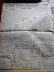 Yeni İstanbul Gazetesi - 22 Eylül 1953 - İç Politikamızın Başlıca Davası Yazan Mustafa Nermi Köşe Yazısı - Hasan Polatkan'ın Amerika'daki Temaslarına Dair Mühim Beyanatı - Bir Kuzey Koreli Subay Mig Uçağını Kaçırdı - Necmettin Sadak'ı Kaybettik - Balıkçılık Eğitim Merkezi Kursu - Türkiye'de İlk Yapışık İkizler - Ekonomisi Ve Ticaret Bakanı Fethi Çelikbaş Refah İçindeyiz Diyor - Uzun Hikaye İmza Ticareti Yazan Mehmet Davaz Yazı Dizisi - İETT Otobüsleri Bazı Hatlarda Kafi Değil - Atatürk Hakkında Açılan Müsabaka - Çarşıkapı Beyazıt Yolu Açılıyor - İran Musaddık'ın Petrol Siyasetinden Ayrılmak İstiyor- Avrupalılaşan Müslüman Kadınların Yaşayışları - Pier Angeli İle Kirk Douglas Evlenecek Mi - Sinema Dünyasından Resimli Haber Ve Röportajlar - Audrey Hepburn Hollywood'un En Büyük Yıldızı Olacak - Resimle Dünya Haberleri - 18 Yaşında Wimbledon Şampiyonluğunu Kazanan Genç Tenisçi Maureen Connoly'nin Tenis Dersleri - Gripin