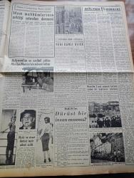 Yeni İstanbul Gazetesi - 14  Eylül 1953 - Mareşal Tito Müttefiklerine Dün Kati Teminat Verdi - Çalışmak Ve Yaşamak Yazan Habib Edib Törehan Köşe Yazısı - Mısır'da Vafd'cılar Tevkif Ediliyor - İran'da Kızıllarla Yapılan Mücadele - Kaçakçı Kadın Merzuka Akçam'ın Eşi Sedat Akçam Tevkif Edildi - İki Şeker Fabrikamızın Temeli Törenle Atıldı - Millet Partisi Hakkındaki Duruşma Başlıyor - Harika Çocuk İdil Biret - Türkiye Almanya Atletizm Maçında 111 81 Mağlup Olduk - Halide Edip Adıvar'ın Romanı Döner Ayna Yazı Dizisi - Yeni Yapılan Çatalca Ve Sarıgüzel Ocakları Açıldı - Eski Eminönü Halkevi Ve Yüksek Tahsil Gençliği - 961 Çin Esiri Geri Dönmek İstemiyor - Avrupa Tüy Siklet Boks Şampiyonası - Denizde Cinayet Telif Hakkı Keystone Yazı Dizisi - Ankara İstanbul İzmir Radyosu Programı - Hollywood'un En Cazibeli Yıldızı Marilyn Monroe'nin Manevi Babası Joe Schenk