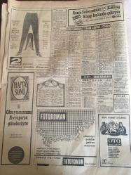 HÜRRİYET GAZETESİ 18 MAYIS 1967 YIL :20 SAYI :6842--Hudutta üç Türk ü öldüren :Katil Bulgar Dün Vuruldu --Kısırlığa iyi gelen Türk salyangozu döviz getiriyor --Bir kız karakolda komiser tarafından iğfal edilmiş --: 8 Yaşındaki Oya ya  zorla tecavüz ettikten sonra boğarak öldüren katil iğrenç  olayı anlattı Şehvet Hissiyle Çılgına Dönüştüm --Hiç bir suçu olmayan  üniversiteliler  sevinç içinde  serbest bırakıldı --Pazarcılar Esnafı Derneği Pazarlara Baskül Koyacak ---İki doktor ,tek motorlu bir uçakla dünya turu yapacak ---Güreşçilerimiz her gün idman yapıyor ---Altay :2 Bandırma :1---Samsunspor u 4-0 yenen Göztepe finali garantiledi --1967 Anneler Günü Vitrin Yarışması --Kayan Hazarbaba Dağından  su ve çamur fışkırıyor --Düğün evinin duvarı çöktü bir genç kız öldü --