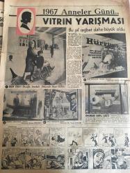 HÜRRİYET GAZETESİ 18 MAYIS 1967 YIL :20 SAYI :6842--Hudutta üç Türk ü öldüren :Katil Bulgar Dün Vuruldu --Kısırlığa iyi gelen Türk salyangozu döviz getiriyor --Bir kız karakolda komiser tarafından iğfal edilmiş --: 8 Yaşındaki Oya ya  zorla tecavüz ettikten sonra boğarak öldüren katil iğrenç  olayı anlattı Şehvet Hissiyle Çılgına Dönüştüm --Hiç bir suçu olmayan  üniversiteliler  sevinç içinde  serbest bırakıldı --Pazarcılar Esnafı Derneği Pazarlara Baskül Koyacak ---İki doktor ,tek motorlu bir uçakla dünya turu yapacak ---Güreşçilerimiz her gün idman yapıyor ---Altay :2 Bandırma :1---Samsunspor u 4-0 yenen Göztepe finali garantiledi --1967 Anneler Günü Vitrin Yarışması --Kayan Hazarbaba Dağından  su ve çamur fışkırıyor --Düğün evinin duvarı çöktü bir genç kız öldü --