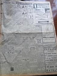 Cumhuriyet Gazetesi - 14 Aralık 1958 - Kardeşlik Zihniyeti Ve Haklar Yazan Nadir Nadi Köşe Yazısı - Alacaklı Amerikan Firmalarının Kararı - Mebus'un Bavulunda Kaçak Saatler - Üniversitede Demokrat Parti Gençlik Kolu Kuruluyor - Celal Bayar Adnan Menderes Ve Fatin Rüştü Zorlu Ankara'ya Gittiler - Doktor Jivago Yazan Boris Pasternak Yazı Dizisi Esin - Ne Ekersen Yazan Ömer Sakıp Yazı Dizisi - Basında Sorumluluk Yazan Hasan Ali Yücel Köşe Yazısı - Fezaya Dün Bir Maymun Fırlatıldı - Taşlıtarlada Bugün Muhtar Seçimleri Var - Haftanın Şakaları Yazan Burhan Felek - Habeşistanda En Çok Önem Verilen İş Yeni Mektepler Açmak - Partizan Radyo Neşriyatını Dinlemeyi Teşvik - Fenerbahçe'nin Karagümrüğü Dün 2 1 Mağlup Etti - Basketbolda Fenerbahçe Beşiktaş'ı Kadıköyspor Moda Rakiplerini Yendiler - Bugünkü Voleybol Maçları - Balina Ökçe Ve Tabanları