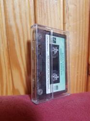 BARIŞ MANÇO - FUL AKSESUAR '88 MANÇO / SAHİBİNDEN İHTİYAÇTAN - KASET (1988)