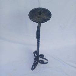 Ferforje Demir  Mumluk, Ayaklı