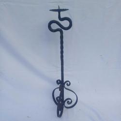 Ferforje Demir  Mumluk, Ayaklı