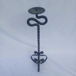 Ferforje Demir  Mumluk, Ayaklı