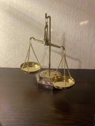 Ahşap Kaideli Pirinç Terazi