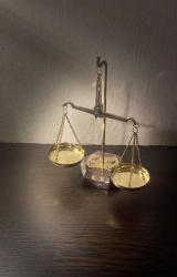 Ahşap Kaideli Pirinç Terazi