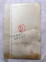 YEŞİLÇAM'IN GÜZEL YILDIZI ESEN PÜSKÜLLÜ'NÜN ORİJİNAL FOTOĞRAFI - ESEN PÜSKÜLLÜ ÇİZGİLİ ELBİSESİYLE ÇİMENLERE OTURUP POZ VERİRKEN ÇEKİLMİŞ GÜZEL BİR FOTOĞRAF - SİYAH & BEYAZ - 18 x 12 cm EBADINDA - 1960'LAR