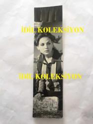 YEŞİLÇAM'IN GÜZEL YILDIZI ESEN PÜSKÜLLÜ'NÜN ORİJİNAL FOTOĞRAFI - ESEN PÜSKÜLLÜ ÇİZGİLİ GÖMLEĞİYLE YANA BAKARKEN ÇEKİLMİŞ BİR FOTOĞRAF - SİYAH & BEYAZ - 18 x 5 cm EBADINDA - 1960'LAR