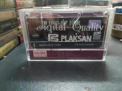 CEM KARACA - UĞUR DİKMEN - CAHİT BERKAY - ENGİN YÖRÜKOĞLU - AHMET GÜVENÇ - BİNDİK BİR ALAMETE - KASET [ambalajlı]