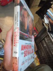 ANNEMİN YENİ SEVGİLİSİ - DVD FİLM (AÇILMAMIŞ AMBALAJ)