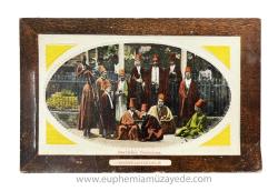 [KARTPOSTAL / DÖNEMİ - İSTANBUL] Mevlevi Dervişler = Constantinople Derviches Tourneurs. Editör: M. B.