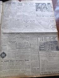 Cumhuriyet Gazetesi - 21 Eylül 1958 - Başbakan Adnan Menderes İzmir'de Yaptığı Konuşma - Adnan Menderes Seçimleri Beklemeden İktidara Gelmek İsteyenlere Çattı - İthalatta Dair Kotalar Yarın İlan Ediliyor - Nadir Nadi Köşe Yazısı - Fatin Rüştü Zorlu Dün John Foster Dulles İle Görüştü - Lübnan Başbakanı Sami El Sulh Dün Ansızın İstanbul'a Geldi - Tarsus Vapuru Satılacak Mı - Eskişehirde Uranyum Damarları - Sağlık Bakanı Lütfi Kırdar İstifa Etmedim Diyor - Osmanlı Donanmasının Tarihinde Karanlık Sayfalar Yazan Cemalettin Saraçoğlu Yazı Dizisi - Göç Yazan Necip Alsan Yazı Dizisi - Yeni Hasan'ın Karşısında Yazan Hasan Ali Yücel Köşe Yazısı - Hür Cezayir Hükümetini Tanıyanlar 5 e Yükseldi - İzmir Fuarı Kapandı -  Bozcaadanın Kurtuluşunun 35. Yıldönümü - Haftanın Şakaları Yazan Burhan Felek Köşe Yazısı - 1958 1959 Yunus Nadi Armağanı Röportaj Müsabakası Ölümünden Onbeş Yıl Sonra Atatürk'ü Tekrar Gördüm Yazan Füruzan Hüsrev Tökim - Galatasaray Beşiktaş 130. Maçını Oynuyorlar