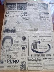 Cumhuriyet Gazetesi - 21 Eylül 1958 - Başbakan Adnan Menderes İzmir'de Yaptığı Konuşma - Adnan Menderes Seçimleri Beklemeden İktidara Gelmek İsteyenlere Çattı - İthalatta Dair Kotalar Yarın İlan Ediliyor - Nadir Nadi Köşe Yazısı - Fatin Rüştü Zorlu Dün John Foster Dulles İle Görüştü - Lübnan Başbakanı Sami El Sulh Dün Ansızın İstanbul'a Geldi - Tarsus Vapuru Satılacak Mı - Eskişehirde Uranyum Damarları - Sağlık Bakanı Lütfi Kırdar İstifa Etmedim Diyor - Osmanlı Donanmasının Tarihinde Karanlık Sayfalar Yazan Cemalettin Saraçoğlu Yazı Dizisi - Göç Yazan Necip Alsan Yazı Dizisi - Yeni Hasan'ın Karşısında Yazan Hasan Ali Yücel Köşe Yazısı - Hür Cezayir Hükümetini Tanıyanlar 5 e Yükseldi - İzmir Fuarı Kapandı -  Bozcaadanın Kurtuluşunun 35. Yıldönümü - Haftanın Şakaları Yazan Burhan Felek Köşe Yazısı - 1958 1959 Yunus Nadi Armağanı Röportaj Müsabakası Ölümünden Onbeş Yıl Sonra Atatürk'ü Tekrar Gördüm Yazan Füruzan Hüsrev Tökim - Galatasaray Beşiktaş 130. Maçını Oynuyorlar