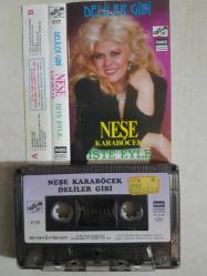NEŞE KARABÖCEK DELİLER GİBİ İŞTE EYLE KAĞIT