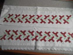 ETAMİN ÜZERİNE KANAVİÇE İŞLEMELİ - YASTIK SARGISI