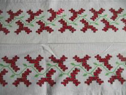 ETAMİN ÜZERİNE KANAVİÇE İŞLEMELİ - YASTIK SARGISI