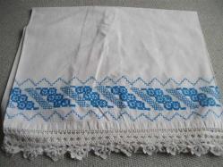 KANAVİÇE İŞLEMELİ - TEK KİŞİLİK YASTIK