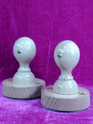 BİR ÇİFT KULLANILMAMIŞ İNGİLİZCE YAZILI AHŞAP KAŞE MÜHÜR