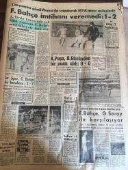 YENİ SABAH GAZETESİ 15 MART 1964 YIL :26 SAYI :8982--Rumlar Lefkoşa da yine Türklere ateş açtılar ---Yunan ordusu hala alarm durumunda --BM Kıbrıs kuvveti için 100 bin dolar verdik ---Londra ya göre federal sistem en iyi hal çaresi --İnönü hukuk dışı yolumuz yok diyor  ---Yarım milyon liralık kaçak döviz ele geçti ---Ayazpaşa da türeyen  sadist  gece kadınlara saldırıyor ---Koku ölçen alet : Siyavuşgil ---Yunan Milli Marşını İngilizce ye meşhur şair  Kipling çeviriyor ----Fenerbahçe imtihanı veremedi :1-2--K.Paşa ,A.Gücünden bir puan aldı :0-0---İst.Spor ,G.Birliği ile berabere :2-2--Vefa :1 Sarıyer :0--Fenerbahçe ,Galatasaray ile  karşılaşıyor --Altay :2 Feriköy :0---Sinema Nilüfer Aydan ın aklının köşesinde bile geçmiyormuş --Sinema Tiyatro :Jönlerimiz birer kuklaya benziyor - - Türk Müziği ciddi olarak icra edeceğiz ---Buca Cezaevinde Hamlet Seyrettik --Zeki Müren Opera da ---Basri :Biz topu yerdik de golü yemezdik diyor --Arkadaşları tarafından sevilmeyen futbolcular --