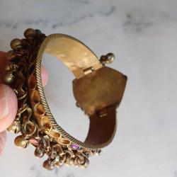 Antika Pirinç Kelepçe,Sallantılı