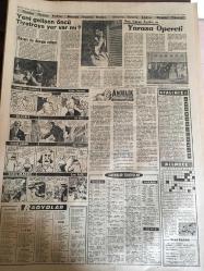 YENİ SABAH GAZETESİ 12 MART 1963 YIL :25 SAYI :8620--Bayar a iki Profesör gönderildi --Yeni Suriye rejimini dün resmen tanıdık --Ege de zelzele : Denizli de mektepler tatil  edildi --Barzaniler hücuma geçti --Gümüşpala dünde Bitlis  de konuştu --1000 Teknik Okul Talebesi Yürüyüş Yaptı ---Yankesiciler  kraliçesi  Dudu kadın vefat etti ---Oyuncak tabancalı  bir  gangster taslağı tutuldu ---Karidesli Pilav : Siyavuşgil --Açıkta  gıda maddeleri satanlar çoğalıyor ---De Gaulle e Suikast Tertip Edenlerden Biri Kurşuna Dizildi --Sinema Tiyatro --Yeni gelişen öncü tiyatroya yer var mı ?--Öğrencilerde  kama ve tabanca bulundu ---Galatasaray Milano da --Ordu Takımımız dün Lüksemburg gitti --Genç Milliler yarın başkente  Yunanistan ile  karşılaşıyor ---Öksürükle kopya verip 280 bin lira kazanmışlar --Ürdün de ayaklanma ---Irak ta dün 25 komünist  idama mahkum oldu .Suriye de  de komünist avı başladı ---