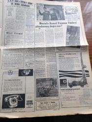 Cumhuriyet Gazetesi - 17 Ekim 1966 -Adamo- İsmet İnönü'nün Adnan Menderes Fatin Rüştü Zorlu Hasan Polatkan'ın İdamlarını Önlemek İçin Cemal Gürsel'e Yazdığı Mektup Açıklandı - İsmet İnönü Ölüm Kararlarının İnfazı Milli Menfaatlere Her Surette Aykırıdır - Cumhurbaşkanı Cevdet Sunay Deprem Bölgesinde Geceyi Çadırda Geçirdi - Kemal Satır İsmet İnönü İdamlarını Asla Desteklemedi - Boğazda Deniz Otobüsü Çalışacak - Ölüm Orucu Yurda Yayılıyor - Rusya'yı Moskova'da 2 0 Yendik - İlhan Selçuk Köşe Yazısı - Haftanın Panaroması Yazan Mehmet Barlas - Kaplumbağalar Yazan Fakir Baykurt Yazı Dizisi - Ankara'da Bir Rus Ajanı Yazan O. Penkovski Yazı Dizisi - James Bond Çizgi Roman - Malkoçoğlu Konu Ve Resim Ayhan Başoğlu - Şu Bizim Rumeli Yılmaz Çetiner Yazı Dizisi - Fenerbahçe İran Milli Takımı İle Yenişemediler - Spor Toto Kupası Altınordu Finalist Eskişehir Elendi - Avrupa Basketbol Şampiyonlarının 1966 67 Kuraları Dün Çekildi - 4 3 3'ün Kahraman Ruhu Kazandı