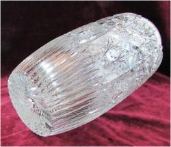 ViNTaGe KRİSTAL KeSMe CAM BÜYÜK VAZO....