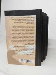 Afrikalı Leo, Semerkant, Işık Bahçeleri, Uzaktan Aşk, Çivisi Çıkmış Dünya, Tanios Kayası , Doğu'dan Uzakta 7 Kitap Set - Ayraçlı