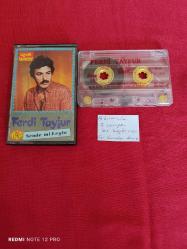 FERDİ TAYFUR SENDE Mİ LEYLA UZELLİ