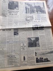 Cumhuriyet Gazetesi - 8 Kasım 1966 - Adalet Partisi Nereden Yazan Nadir Nadi Köşe Yazısı - Konsorsiyumdan 268 Milyon Dolar İstedik - Hukuk Fakültesinde Boykot Başladı - 11 Bin Öğrenci Derslere Girmedi - Türk Tarih Kurumunun Kararı Bursa Nutkunu 1933'de Atatürk Söylemiştir - İsmet İnönü Hilafeti Getirseler Gülünç Bir Şey Olur Dedi - Burjuva Ötesinde Sola Açılış Yazan Profesör Bahri Savcı - Aylak Musa Karikatür - Nimbüs Karikatür - İlhan Selçuk Köşe Yazısı -  Bolşevik İhtilalinin 49. Yıldönümü - Çin 5 Yılda Uzun Menzilli Füzelere Sahip Olacak - Dişi Bond Çizgi Roman - Garth Çizgi Roman - Malkoçoğlu Konu Ve Resim Ayhan Başoğlu - Sınıf Arkadaşım Atatürk Yazan General Ali Fuat Cebesoy - Yılmaz Çetiner Şu Bizim Rumeli Yazı Dizisi - Oraloğlu Tiyatrosu Eğitici Bir Romanı Sunacak - Olağanüstü Kongre Yapılmıyor Beşiktaşlılar Uzlaşıyorlar - Fenerbahçe'de Gece Sokağa Çıkma Yasağı Kondu - Şükrü Birant Ay-yıldızlı Formayla -  Spor Toto'da 20 Tahmin