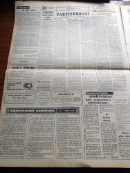 Cumhuriyet Gazetesi - 23 Şubat 1965 - Günün Notları Yazan Ecvet Güresin Köşe Yazısı - Suat Ürgüplü Görevi İsmet İnönü'den Devraldı Fotoğraf - İsmet İnönü Kabine Arkadaşlarına Ziyafet Verdi - Lise Mezunları Yedek Assubay Olacak - Salihli'de Deprem Durdu Sel Başladı - CHP Genel Sekreter Yardımcısı Suphi Baykam Hükümet AP Hükümeti Değil Diye Kaçmak Yok - Dünya Boks Şampiyonu Muhammed Ali Clay'ın Evine Kundak Sokuldu - Laf Değil Realite Yazan İlhan Selçuk Köşe Yazısı - Bozkırdaki Çekirdek Yazan Kemal Tahir Yazı Dizisi - Burhan Felek Köşe - Saygonda General Han Yenilgiyi Nihayet Kabul Etti - Ay'a İnsan Göndermek Tehlikeli Mi Olacak - Malkoçoğlu Konu Ve Resim Ayhan Başoğlu - Poto Poto Yazan Erich Von Strocheim Yazı Dizisi - Carroll Baker Her Fırsatta Soyunmasının Sebebini Anlattı - James Bond Çizgi Roman - Trabzon İdmanyurdu'nun Galibiyeti Trabzon'da Halkı Sokaklara Döktü - Puppo Sandro'ya Göre Futbol Yalnız Anadolu'da İlerliyor - 1962 Dünya Kupasını 1 Numaralı Kalecisi Çek Schroif