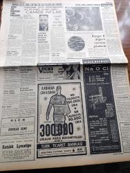 Cumhuriyet Gazetesi - 24 Şubat 1965 - Güç Görev Yazan Nadir Nadi Köşe Yazısı - Erzurum'da Kızamık Salgını - On Günde 121 Kişi Öldü - Ankara'ya Gelen Arabulucu Galo Plaza Kıbrıs'ta İki Cemaat Vardır Dedi - Rauf Denktaş Yeni Hükümetin Kıbrıs Tutumunu Beğendi - Kat Mülkiyeti Tasarısının Tümü Mecliste Kabul Edildi - Hükümet Programı Cuma Günü Okunacak - İlhan Selçuk Köşe Yazısı - Martin Luther King De Ölümle Tehdit Ediliyor - Harlemde Zenci Müslümanlara Ait Bir Mabet Kısmen Yandı - Amerikalıların Ay'a Attıkları Ranger 8 Değerli Resimler Gönderdi - Diana Dors İle Silvie Vartan İstanbul'da Tanıştı - Bozkırda Çekirdek Yazan Kemal Tahir Yazı Dizisi - İngiliz Filmi En İyi Saatler Oskar Adayı - Metin Erksan Suçlular Aramızda Filmini Yönetirken Leyla Sayar'a Direktif Veriyor Fotoğraf - James Bond Çizgi Roman - Malkoçoğlu Konu Ve Resim Ayhan Başoğlu - Beşiktaş'ta Muhittin Kıpçak Kadro Harici Bırakıldı - Fenerbahçe Kulübü 2. Başkanı Müslim Bağcılar İstifa Etti - Muhammed Ali Clay İle Liston Maçı