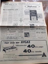 Cumhuriyet Gazetesi - 28 Şubat 1965 - Günün Notları Yazan Ecvet Güresin Köşe Yazısı - Yeni Tip Biralar Yarın Satışa Çıkıyor - Genelkurmay Başkanlığında Suat Hayri Ürgüplü İle Milli Savunması Bakanı Hasan Dinçer İştiraki İle Toplantı Yapıldı - Kıbrıs Birliği Mart'ta Gidiyor - Toprak Su İşleri 1 Milyarlık Yatırım Yapıyor - Hükümetle Radyonun Arası Açıldı -  Sağlık Ve Sosyal Yardım Bakanı Faruk Sükan Geldi - Çetin Altan'ın Kitabı Yazan İlhan Selçuk Köşe Yazısı - Malcolm X'in Cenazesi Dün Kaldırıldı - Zaza Traş Bıçağı - Bozkırdaki Çekirdek Yazan Kemal Tahir Yazı Dizisi - Haftanın Şakası Yazan Burhan Felek - Hüseyin Rahmi Gürpınar'ın Gulyabanisi Piyes Haline Getiriliyor - James Bond Çizgi Roman - Malkoçoğlu Konu Ve Resim Ayhan Başoğlu - Dört İngiliz Aktörü İstanbul'da Machbet'i Değişik Biçimde Temsil Edecekler - Beşiktaş Yine Puan Verdi - Galatasaray Başkentte Demirspor'a Takıldı - Beyrut'a Gidecek Kaynak Ekibi Belli Antrenör Mahmut Eroğlu Sakatlandı - Eusebio Avrupa Kupası Gol Kralı