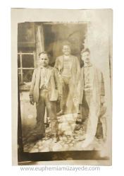 [FOTOĞRAF / ERKEN CUMHURİYET DÖNEMİ - İZMİR] Bornova çarşı fırını, Faik, Celal, Kemal kardeşler, 6 Haziran 1929