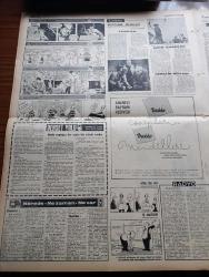 Cumhuriyet Gazetesi - 16 Ocak 1965 - Adalet Partisi Küçük Partilere Karşı - Winston Churchill Hasta - Sahte Diploma Yolsuzluğunun 35 Sanığı Ağır Cezaya Verildi - Ankara'da Babeuf Davasına Başlandı - İlhan Selçuk Köşe Yazısı - Bozkırdaki Çekirdek Yazan Kemal Tahir Yazı Dizisi -  Burhan Felek Köşe Yazısı - Kennedy'nin Bir Mektubu 27.000 Liraya Satıldı - Malkoçoğlu Konu Ve Resim Ayhan Başoğlu - James Bond Çizgi Roman - Dehşet Yolu Yazan Richard M. Stern Yazı - Milli Takım Adayları 2. Antreman Maçını Bugün Ali Sami Yen Stadında Galatasaray Genç Takımı İle Yapıyor - Metin Oktay İstirahatte - Puppo Sandro Gerçek Bir Futbol Adamıdır - Yaşar Doğu Kupası Güreşleri Sona Erdi