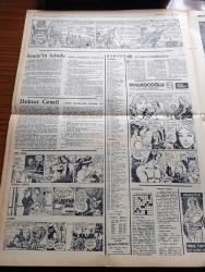 Cumhuriyet Gazetesi - 11 Eylül 1972 - Süleyman Demirel İstanbul Adalet Partisi İl Kongresinde Konuştu Devleti Yeniden Kurmak Zorunlu - Olimpiyat Köyünde Silah Sesleri Heyecan Yarattı - 19 Ülkenin Gazetecileri Basın Özgürlüğüne Sorununu Tartışıyor - 1958'de Temeli Atılan İzmir Tiyatro Sarayı Ortada Kaldı - 50. Yılda Trafik Suçlarının Da Affı İstendi - Faruk Ilgaz İl Başkanı Seçildi - Çarpışan Çarklar Yazan Şevket Süreyya Aydemir Köşe Yazısı - Oktay Akbal Köşe Yazısı - Malkoçoğlu Konu Ve Resim Ayhan Başoğlu - Dişi Bond Çizgi Roman - İzmir'in İçinde Samim Kocagöz'ün Romanı Yazı Dizisi - Doktor Cemil Yıldız İncesu'nun Romanı Yazı Dizisi - Abdülcanbaz Çizen Turhan Selçuk - Fenerbahçe Adana'yı Osman İle Yendi - Boksta En Fazla Altını Küba Aldı - 1972 Münih Olimpiyatı - Basketbol Finalinde Skandal Şampiyon Bir Gün Sonra Belli Olacak
