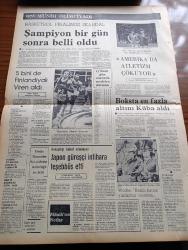 Cumhuriyet Gazetesi - 11 Eylül 1972 - Süleyman Demirel İstanbul Adalet Partisi İl Kongresinde Konuştu Devleti Yeniden Kurmak Zorunlu - Olimpiyat Köyünde Silah Sesleri Heyecan Yarattı - 19 Ülkenin Gazetecileri Basın Özgürlüğüne Sorununu Tartışıyor - 1958'de Temeli Atılan İzmir Tiyatro Sarayı Ortada Kaldı - 50. Yılda Trafik Suçlarının Da Affı İstendi - Faruk Ilgaz İl Başkanı Seçildi - Çarpışan Çarklar Yazan Şevket Süreyya Aydemir Köşe Yazısı - Oktay Akbal Köşe Yazısı - Malkoçoğlu Konu Ve Resim Ayhan Başoğlu - Dişi Bond Çizgi Roman - İzmir'in İçinde Samim Kocagöz'ün Romanı Yazı Dizisi - Doktor Cemil Yıldız İncesu'nun Romanı Yazı Dizisi - Abdülcanbaz Çizen Turhan Selçuk - Fenerbahçe Adana'yı Osman İle Yendi - Boksta En Fazla Altını Küba Aldı - 1972 Münih Olimpiyatı - Basketbol Finalinde Skandal Şampiyon Bir Gün Sonra Belli Olacak