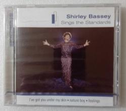 SHİRLEY BASSEY / Sıngs the standards ~ CD