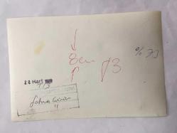 YEŞİLÇAM'IN YILDIZI FATMA GİRİK'İN ORİJİNAL FOTOĞRAFI - 1989 SEÇİMLERİNDE SOSYAL DEMOKRAT HALKÇI PARTİ SHP'DEN ŞİŞLİ BELEDİYE BAŞKANI SEÇİLEN FATMA GİRİK'İN BAŞKANLIK SÜRECİNDE ÇEKİLMİŞ BİR FOTOĞRAFI - FATMA GİRİK PARTİLİLERLE BİRLİKTE KAMERALARA POZ VERİRKEN, 28 MART 1989 - SİYAH & BEYAZ - 18 x 12 cm EBADINDA