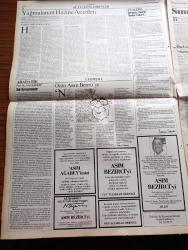 Cumhuriyet Gazetesi - 7 Temmuz 1993 - Erzincan'da Kanlı Baskın 28 Ölü - PKK Kemaliyenin Başbağlar Köyünü Bastı - Aziz Nesin'in  Tahrif Edilerek Gerekçe Yapılan Sivas Konuşmasının Tam Metni - Sivas Ayaklanması İçin Araştırma - Azeri Petrolü Türkiye'den Geçecek - Sivas Madımak Katliamını Protestoya Dayak Ve Gözaltı - Şeriatçı Alevi'yi Neden Yakar Yazan İyi İlhan Selçuk Köşe - Ozan Asım Bezirciye - Başbakan Tansu Çiller Liderliğinde Yeni Hükümet Anıtkabir'de - Kara Ses Cemalettin Kaplan'a Göre Suçlu Kemalist Devlet - Şeriatçılar Hala Aziz Nesin'in Kelimesinin Peşinde - Uzanlar Ve Ayan'a Büyük Gözaltı - Kuzey Irak Kürtleri Aç - Rauf Denktaş Eroğlu Hükümeti Federasyonda İnanmıyor Dedi - Uğur Mumcu'nun Son Araştırması Kürt Dosyası - Trafik Kazası Geçiren Galatasaraylı Muammed Futbolu Bırakıyor Mu - Fenerbahçe Bankası 94'te Hizmetinizde - Çatalca At Yarışı Merkezi Olacak - Erman Toroğlu Kokart Takamayacak - Boşnakların Dramı Bosna Cehennemi Yazan Ergin Hacıosmanoviç Yazı Dizisi