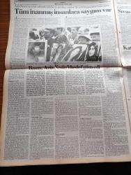 Cumhuriyet Gazetesi - 7 Temmuz 1993 - Erzincan'da Kanlı Baskın 28 Ölü - PKK Kemaliyenin Başbağlar Köyünü Bastı - Aziz Nesin'in  Tahrif Edilerek Gerekçe Yapılan Sivas Konuşmasının Tam Metni - Sivas Ayaklanması İçin Araştırma - Azeri Petrolü Türkiye'den Geçecek - Sivas Madımak Katliamını Protestoya Dayak Ve Gözaltı - Şeriatçı Alevi'yi Neden Yakar Yazan İyi İlhan Selçuk Köşe - Ozan Asım Bezirciye - Başbakan Tansu Çiller Liderliğinde Yeni Hükümet Anıtkabir'de - Kara Ses Cemalettin Kaplan'a Göre Suçlu Kemalist Devlet - Şeriatçılar Hala Aziz Nesin'in Kelimesinin Peşinde - Uzanlar Ve Ayan'a Büyük Gözaltı - Kuzey Irak Kürtleri Aç - Rauf Denktaş Eroğlu Hükümeti Federasyonda İnanmıyor Dedi - Uğur Mumcu'nun Son Araştırması Kürt Dosyası - Trafik Kazası Geçiren Galatasaraylı Muammed Futbolu Bırakıyor Mu - Fenerbahçe Bankası 94'te Hizmetinizde - Çatalca At Yarışı Merkezi Olacak - Erman Toroğlu Kokart Takamayacak - Boşnakların Dramı Bosna Cehennemi Yazan Ergin Hacıosmanoviç Yazı Dizisi